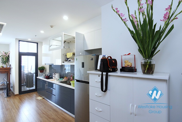 A cozy 1 bedroom apartment for rent in Vinhomes Metropolis, Lieu Giai